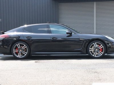 PORSCHE PANAMERA - 8