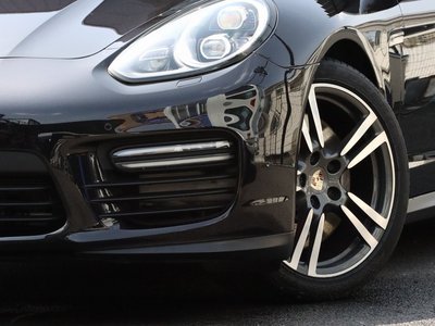 PORSCHE PANAMERA - 2