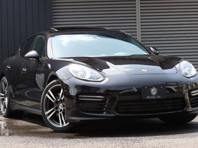 PORSCHE PANAMERA - 6