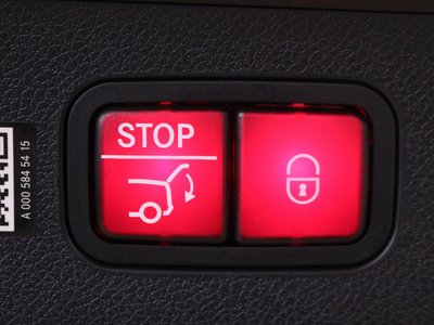 MERCEDES-BENZ E-CLASS - 7