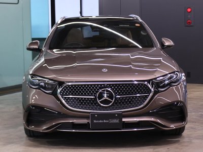 MERCEDES-BENZ E-CLASS - 2