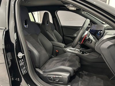 2025 BMW 1 SERIES — миниатюра 39