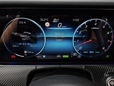 2022 Mercedes-BENZ GT AMG — миниатюра 11