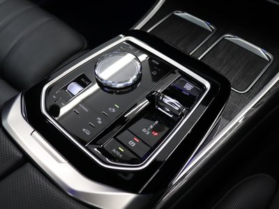 BMW 7 SERIES - 10