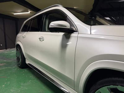 MERCEDES-BENZ GLS - 10