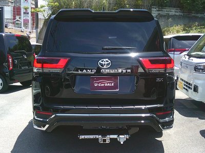TOYOTA LAND CRUISER 300 - 6