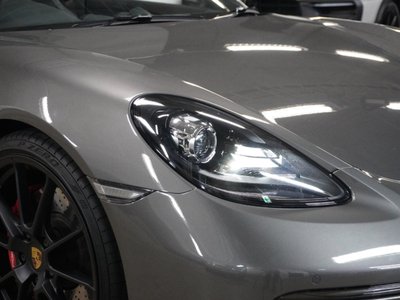 PORSCHE 718 BOXSTER - 7