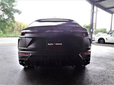 LAMBORGHINI URUS - 6