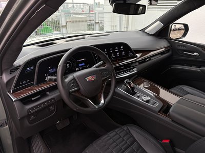 صورة 6 لـ 2023 Cadillac ESCALADE