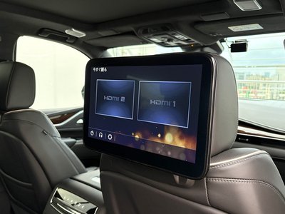 صورة 10 لـ 2023 Cadillac ESCALADE