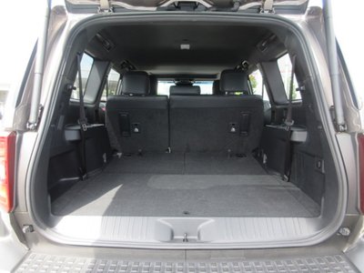 صورة مصغرة 30 لـ 2024 Toyota LAND CRUISER 250