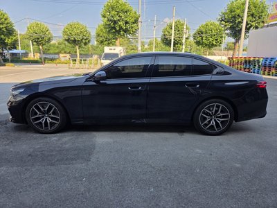 صورة 3 لـ 2025 BMW 5 SERIES