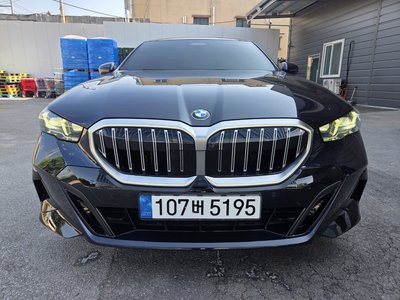 صورة 9 لـ 2025 BMW 5 SERIES