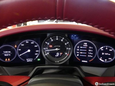 PORSCHE 911 - 7