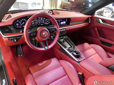 PORSCHE 911 - 4