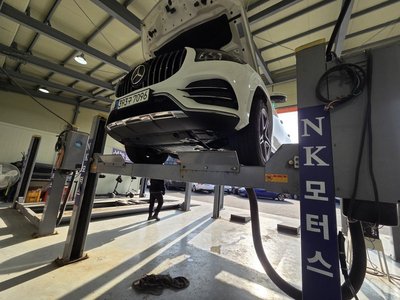 MERCEDES-BENZ GLS - 1