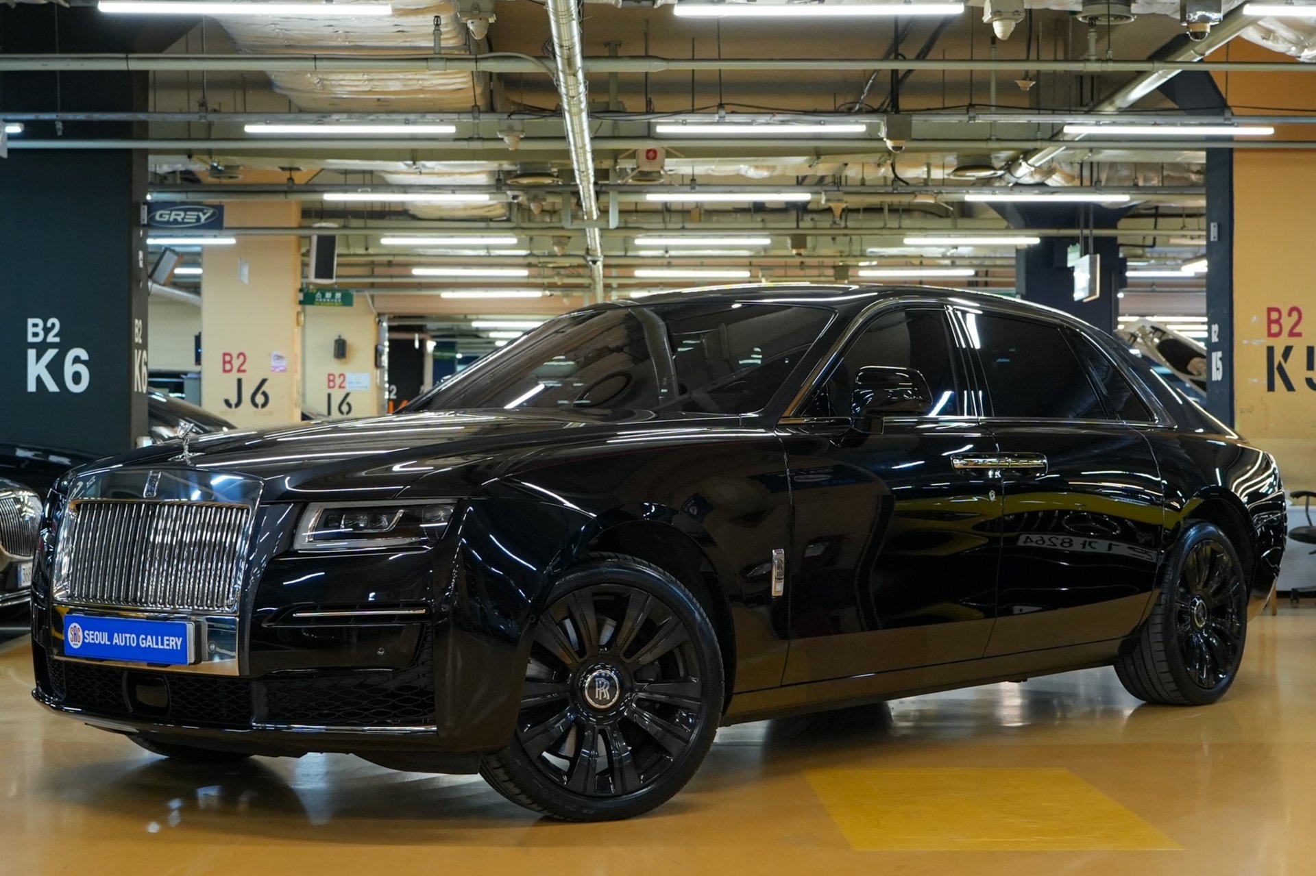 ROLLS ROYCE GHOST - View 1