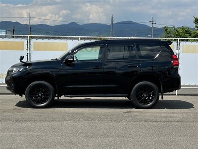 TOYOTA LAND CRUISER PRADO - 2
