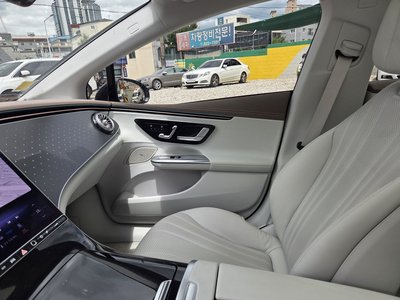 صورة 5 لـ 2024 Mercedes-BENZ EQE
