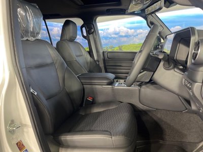 TOYOTA LAND CRUISER 250 - 8