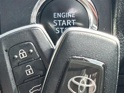 2020 Toyota LAND CRUISER PRADO — миниатюра 22
