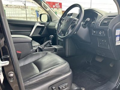 2020 Toyota LAND CRUISER PRADO — миниатюра 24