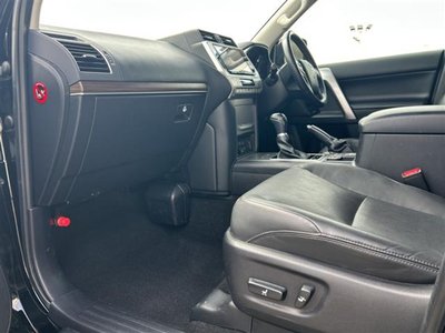 2020 Toyota LAND CRUISER PRADO — миниатюра 26