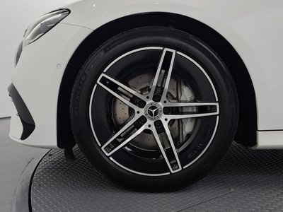 MERCEDES-BENZ E-CLASS - 6