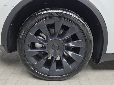 TESLA MODEL Y - 6