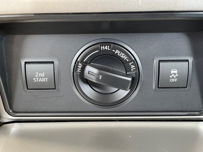 2023 Toyota LAND CRUISER PRADO 缩略图 27