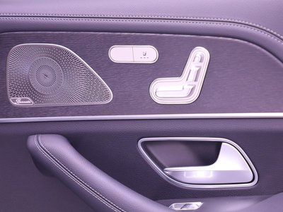 2025 Mercedes-BENZ GLS 缩略图 28