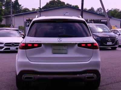2025 Mercedes-BENZ GLS — фото 10