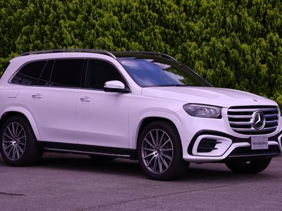 2025 Mercedes-BENZ GLS — фото 4