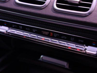 2025 Mercedes-BENZ GLS 缩略图 43