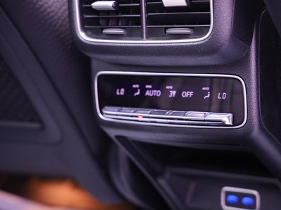 2025 Mercedes-BENZ GLS 缩略图 22