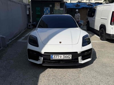 صورة 1 لـ 2025 Porsche PANAMERA