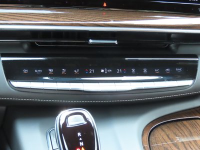 2021 Cadillac ESCALADE 照片 15
