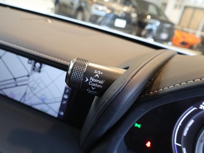 2017 Lexus LC — миниатюра 40