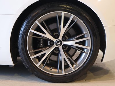 2017 Lexus LC — миниатюра 63