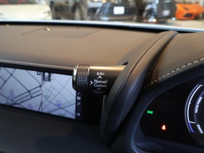 2017 Lexus LC — миниатюра 39