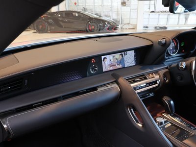2017 Lexus LC — миниатюра 41