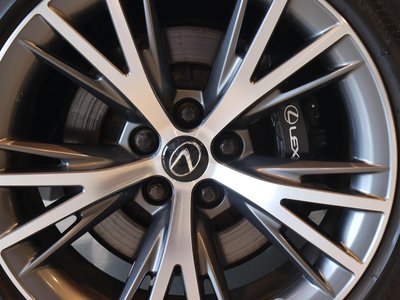 2017 Lexus LC — миниатюра 65