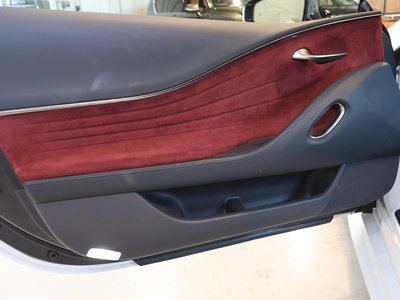2017 Lexus LC — миниатюра 19