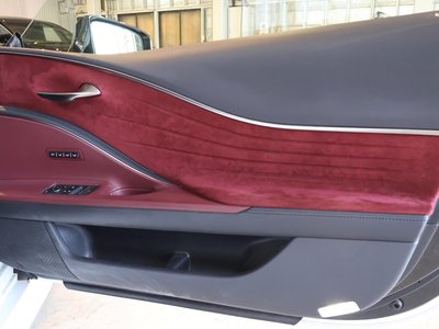2017 Lexus LC — миниатюра 14