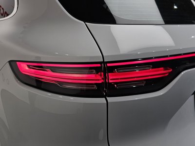 PORSCHE CAYENNE - 10