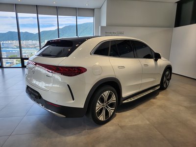 2023 Mercedes-BENZ EQE 照片 3