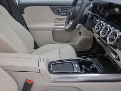 2025 Mercedes-BENZ EQA photo 9