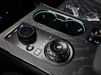صورة مصغرة 12 لـ 2025 Genesis GV80
