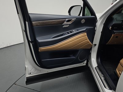2022 Genesis GV80 — миниатюра 14