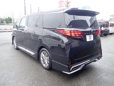 TOYOTA ALPHARD - 9